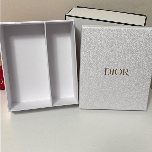 DIOR Jewelry Box with two compartments & Jewelry Pillow - Picture 4 of 8